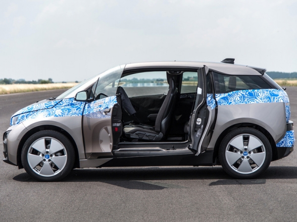  BMW I3      