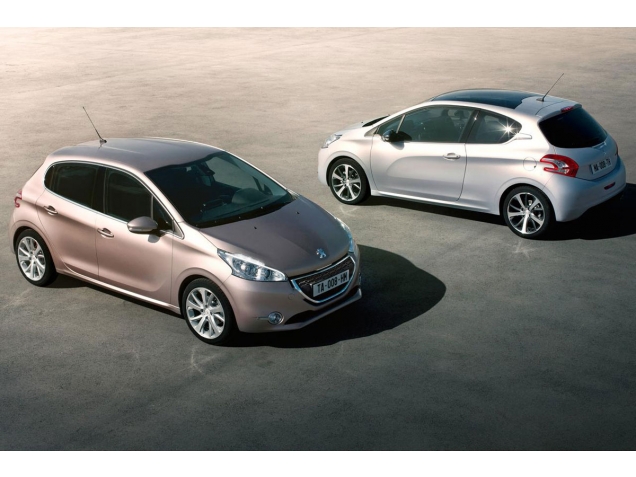 Peugeot 208:    