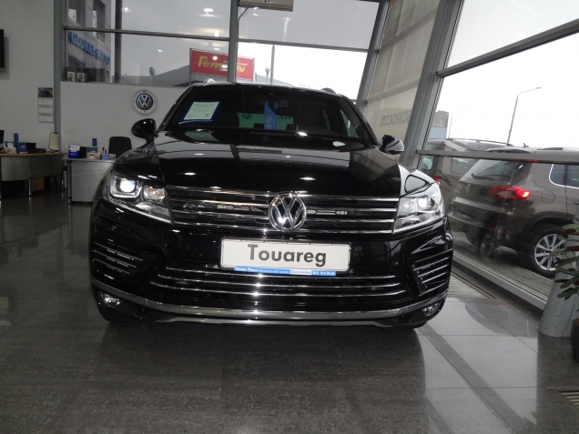   -  Volkswagen Touareg 2015!