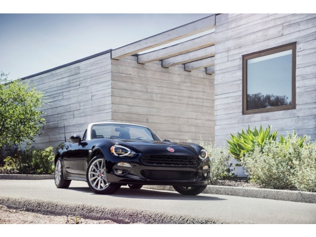  Fiat   124 Spider