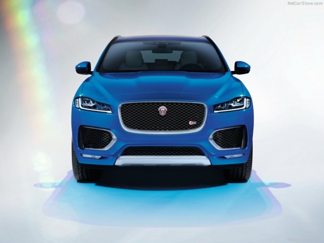  Jaguar F-PACE       1,4  