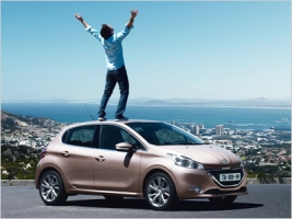 Peugeot 208:    