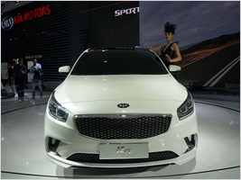       KIA K4