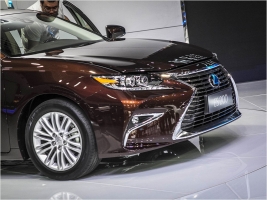 Lexus ES 2016       