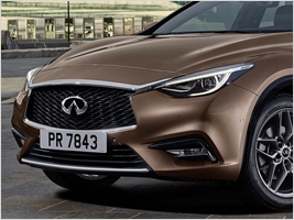     Infiniti Q30  