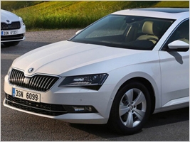  Skoda Superb GreenLine  3,7   