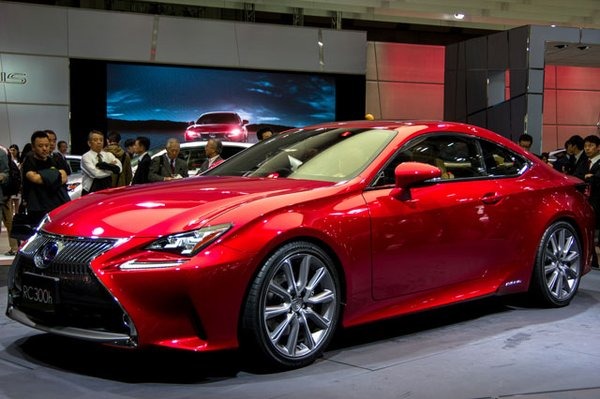  Lexus RC    