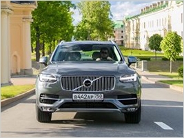 Volvo XC90        Euro NCAP 2015