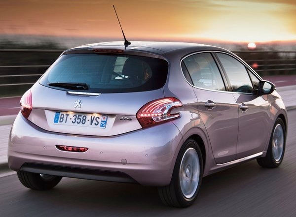       Peugeot 208 Envy