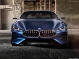 BMW    8-Series