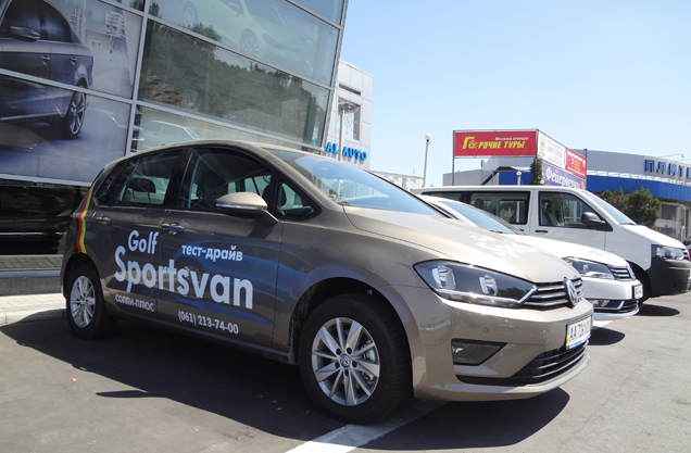   - Volkswagen Golf Sportsvan  !