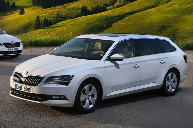  Skoda Superb GreenLine  3,7   