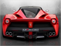 Ferrari        LaFerrari,     