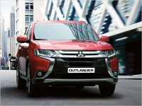    .   Mitsubishi Outlander