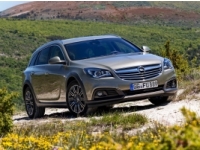  Opel Insignia    Country Tourer